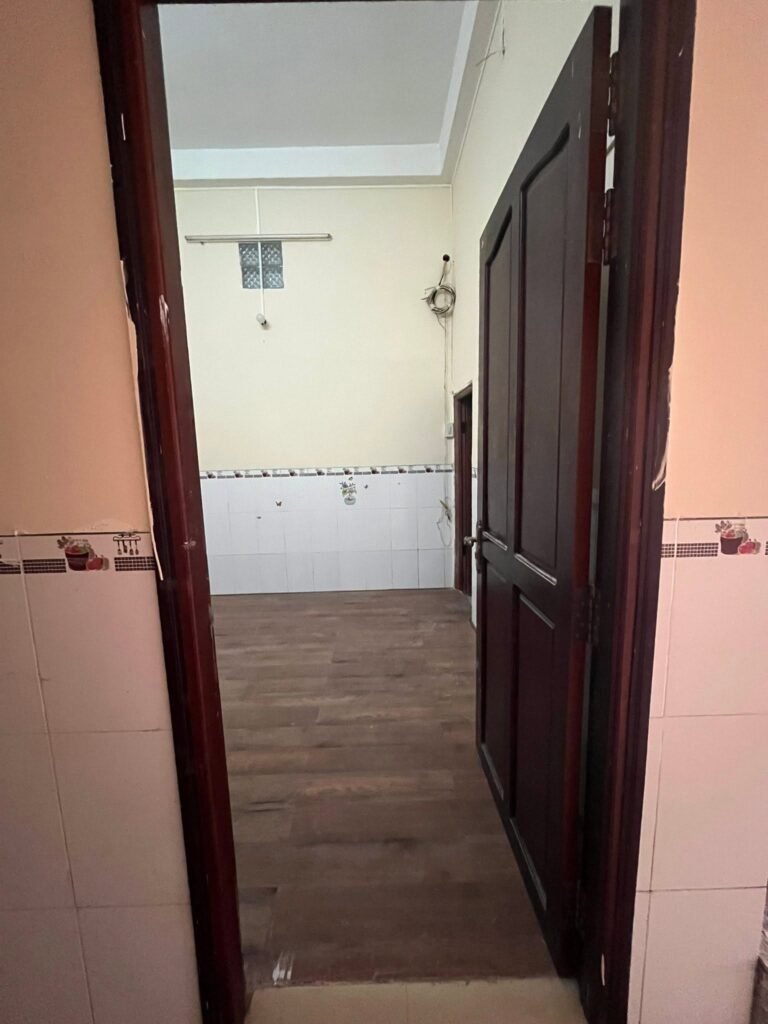 Phòng có toilet bên trong, rất thuận tiện